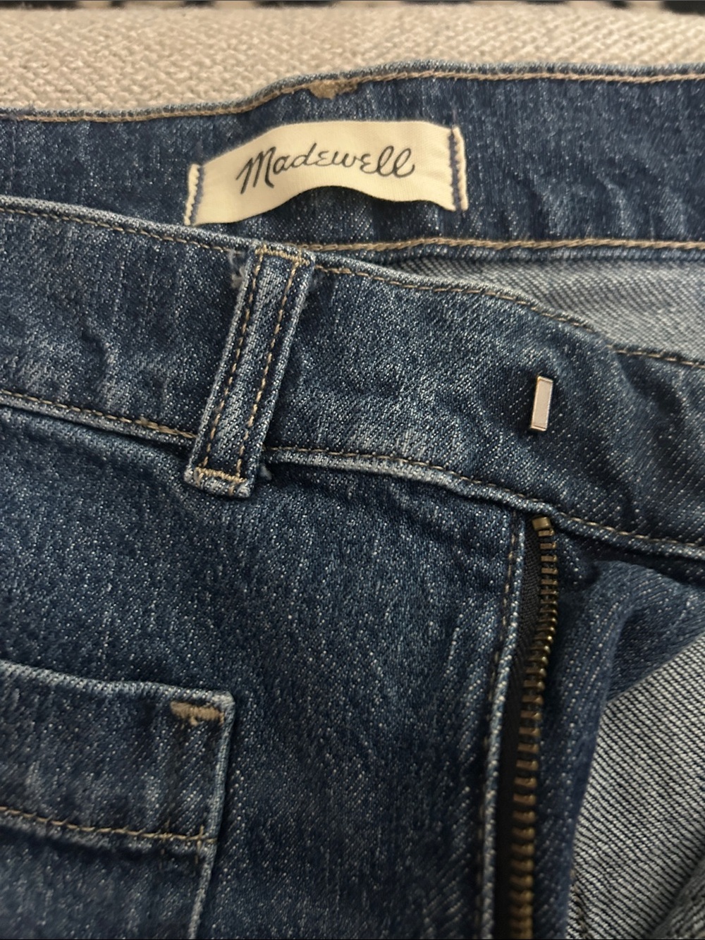 Madewell Perfect Vintage Wide-Leg Jeans with Front Patch Pockets - Picture 2 of 4
